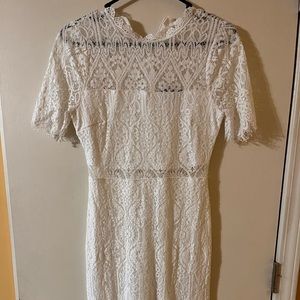 Lulus white lace dress, size medium. Worn only once